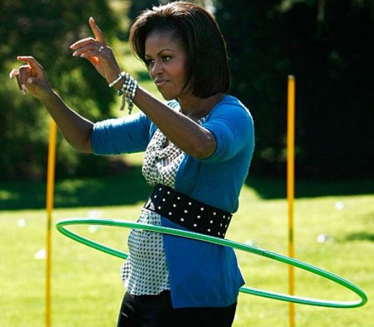 michelle-obama-hula-hoopb